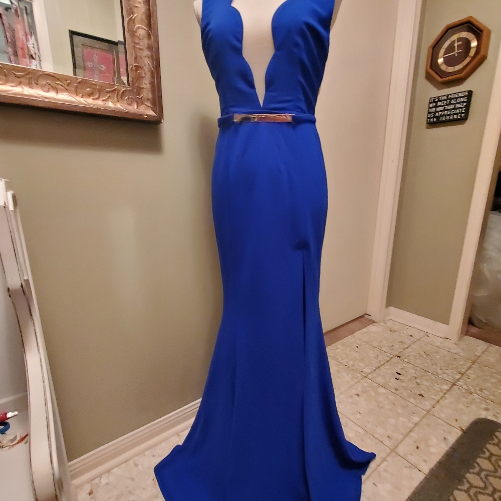 Dress - Picture 3 of 16